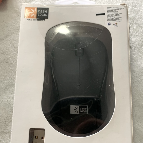 Brand new mouse, color black,2AAA battery needed, battery’s not included. - Picture 4 of 8